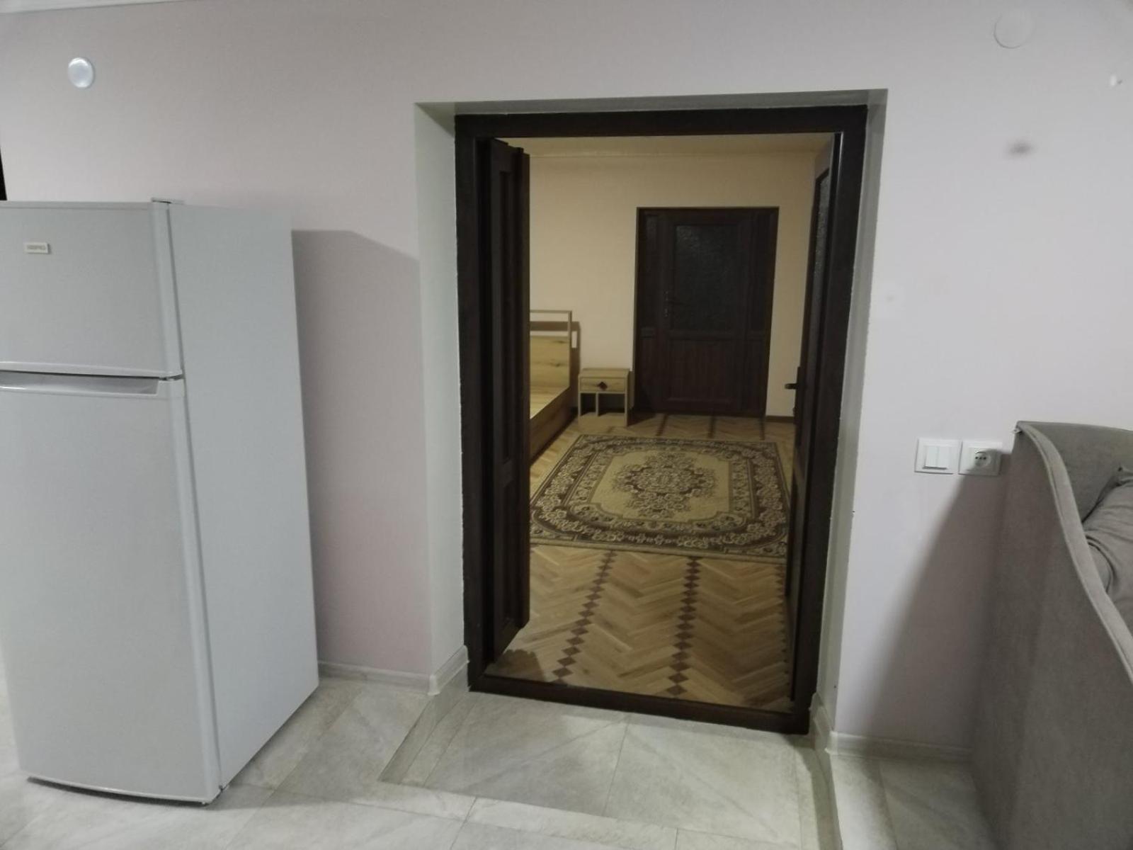 Lyucie Guest House 伊杰万 外观 照片