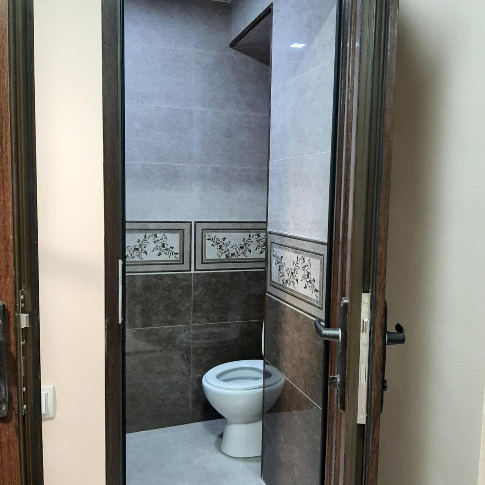 Lyucie Guest House 伊杰万 外观 照片