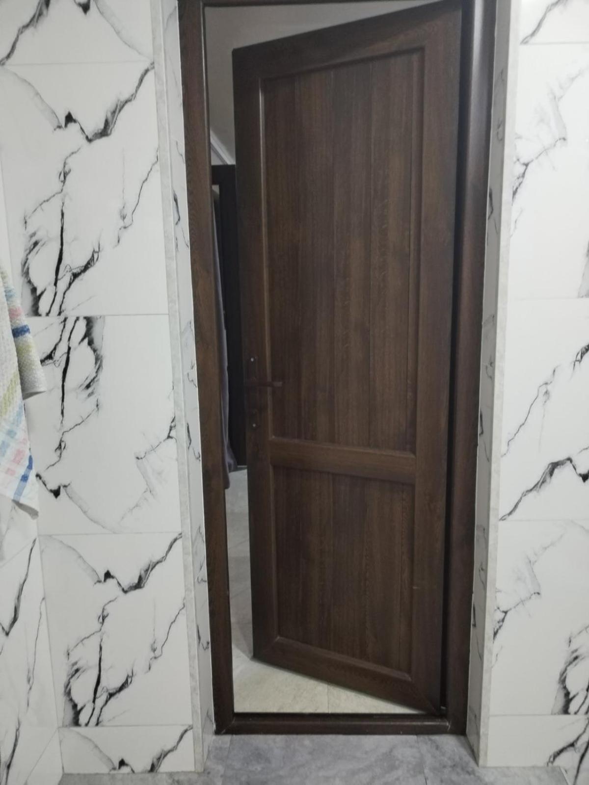 Lyucie Guest House 伊杰万 外观 照片
