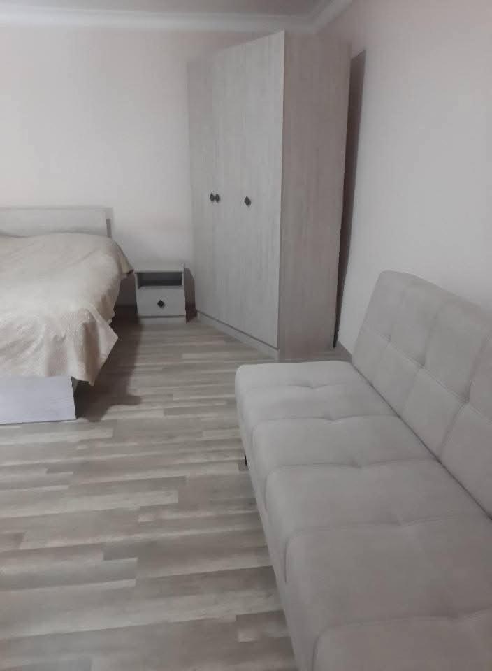 Lyucie Guest House 伊杰万 外观 照片