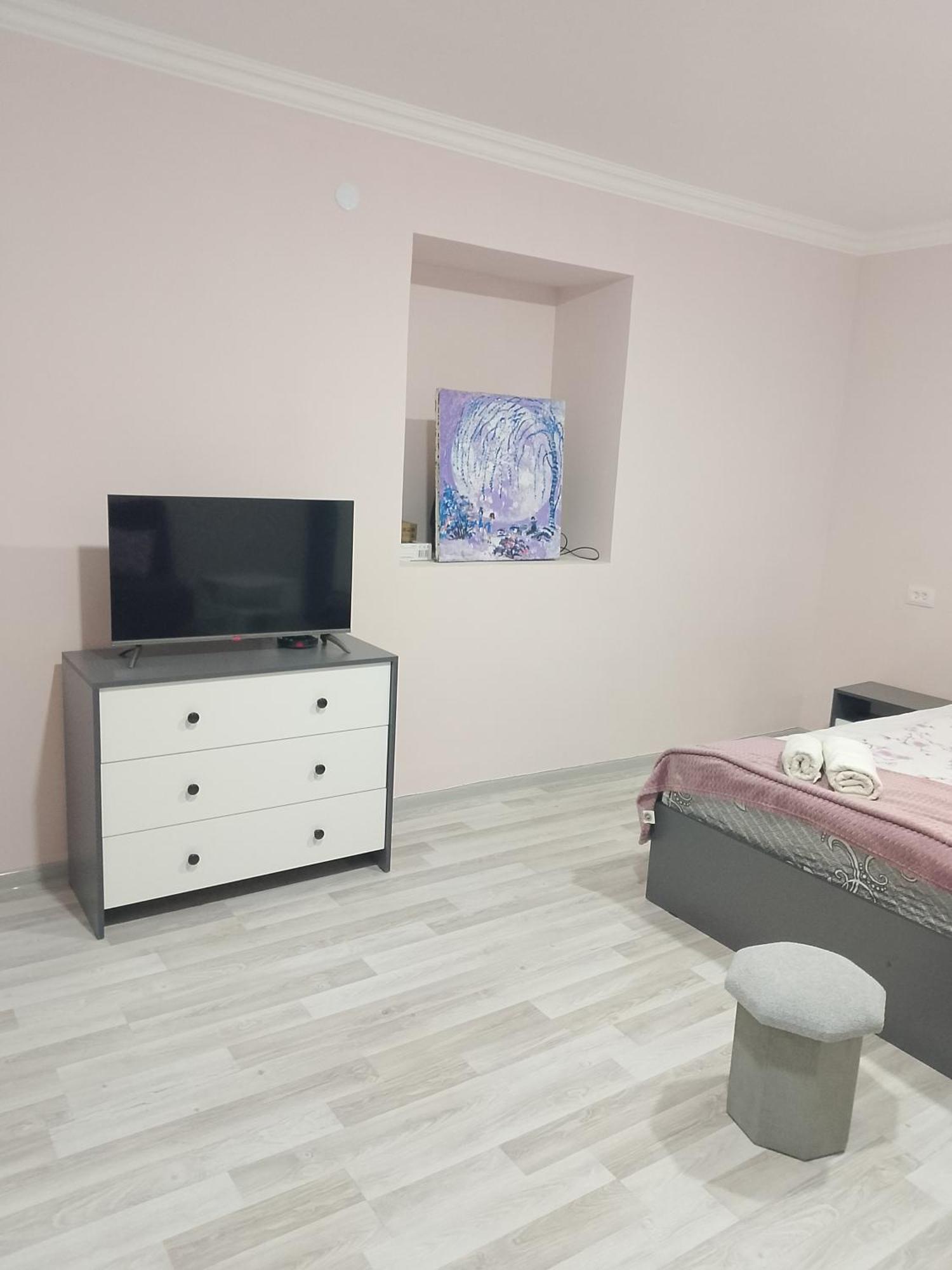 Lyucie Guest House 伊杰万 外观 照片